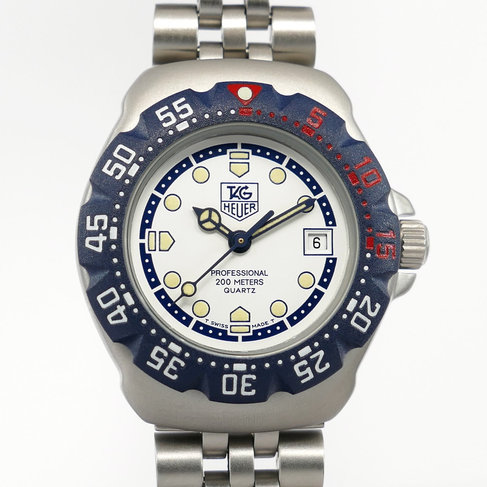 TAG Heuer Formula 1 WA1419 White & Blue dial close up
