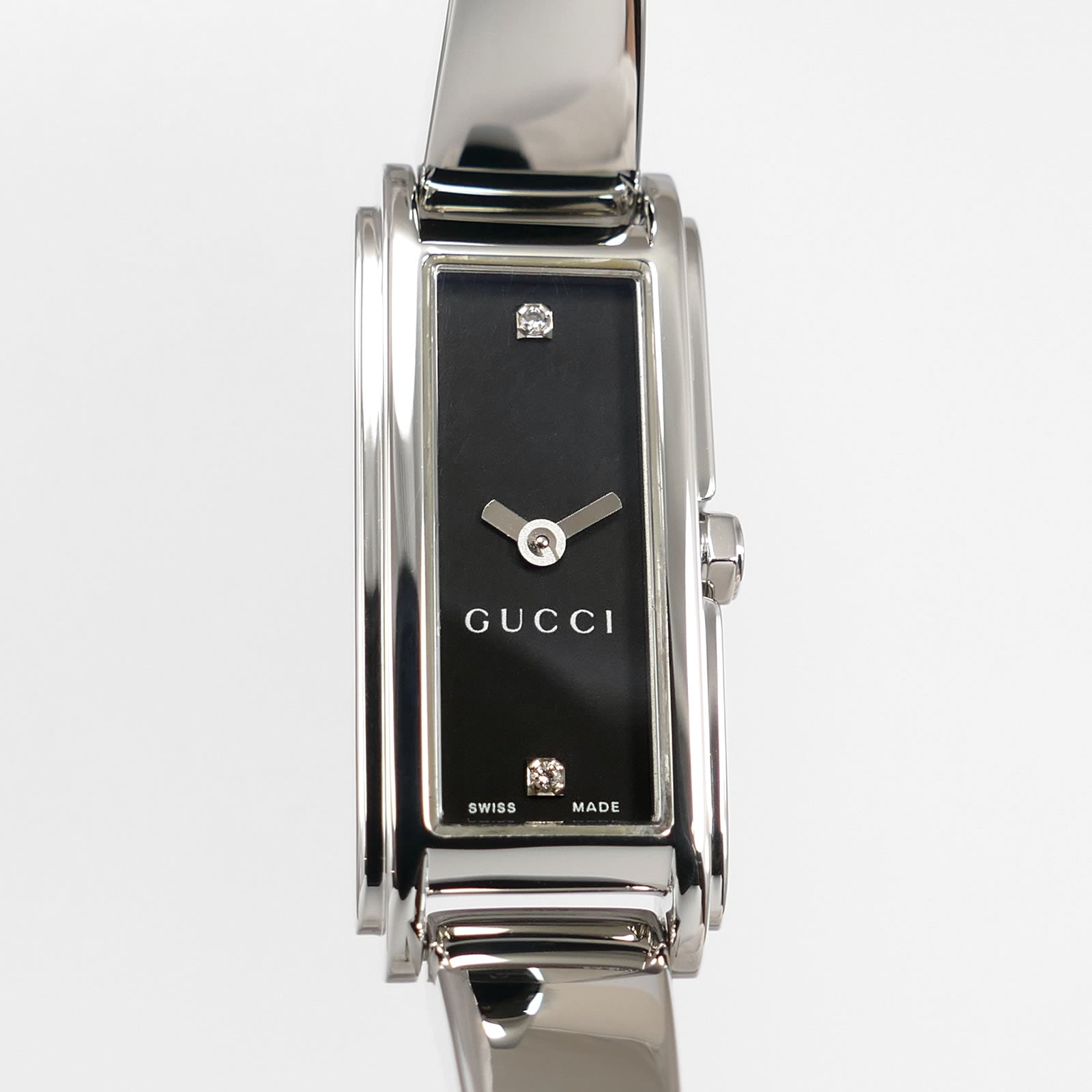 Gucci G-Line 109 Black Dial with 2 Diamonds close up