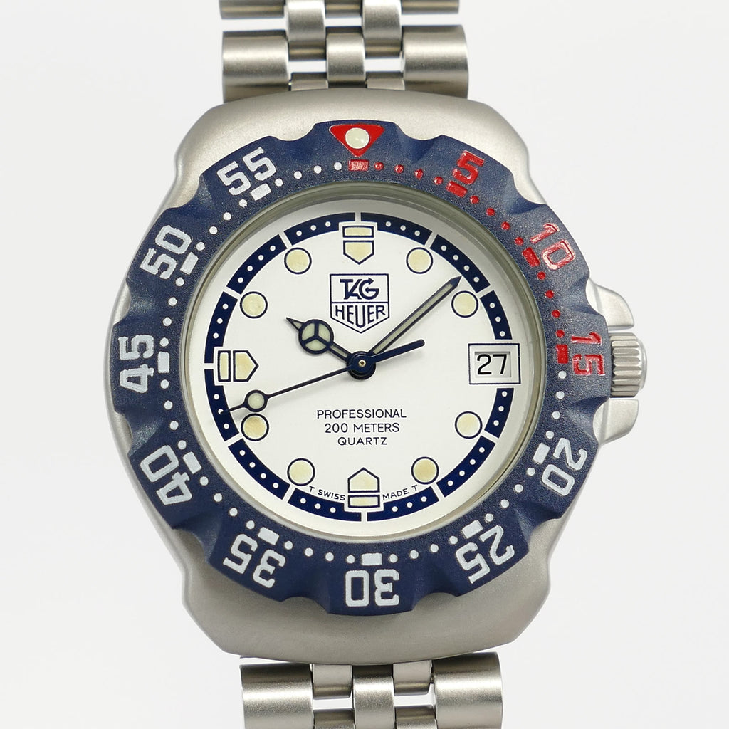 TAG Heuer Formula 1 WA1219 White & Blue dial close up