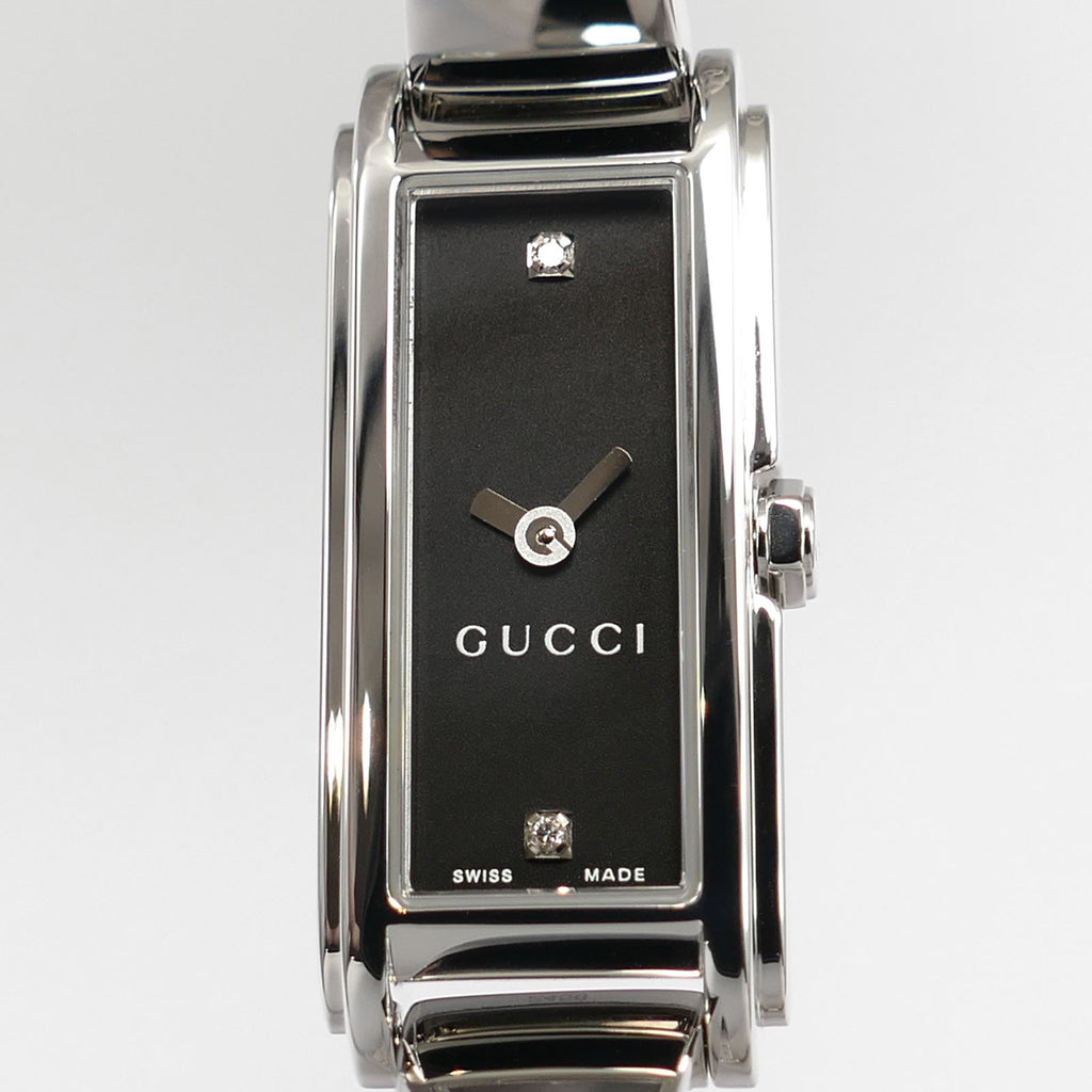 Gucci G-Line 109 Black Rectangular Dial close up