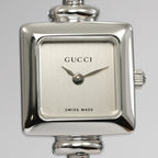 Gucci 1900L Silver Dial close up