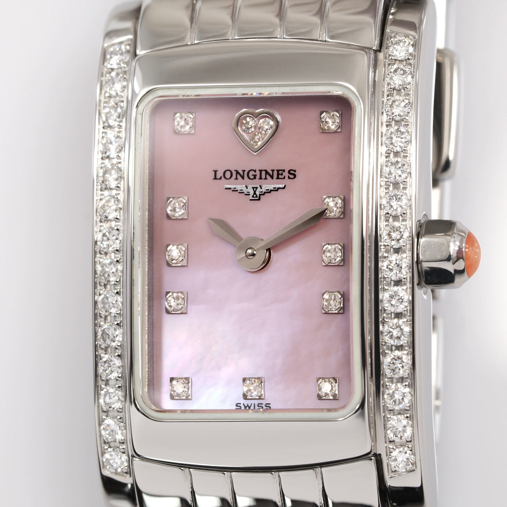 Longines DolceVita L5.158.0 Pink Mother of Pearl iridescent dial close up diamond heart