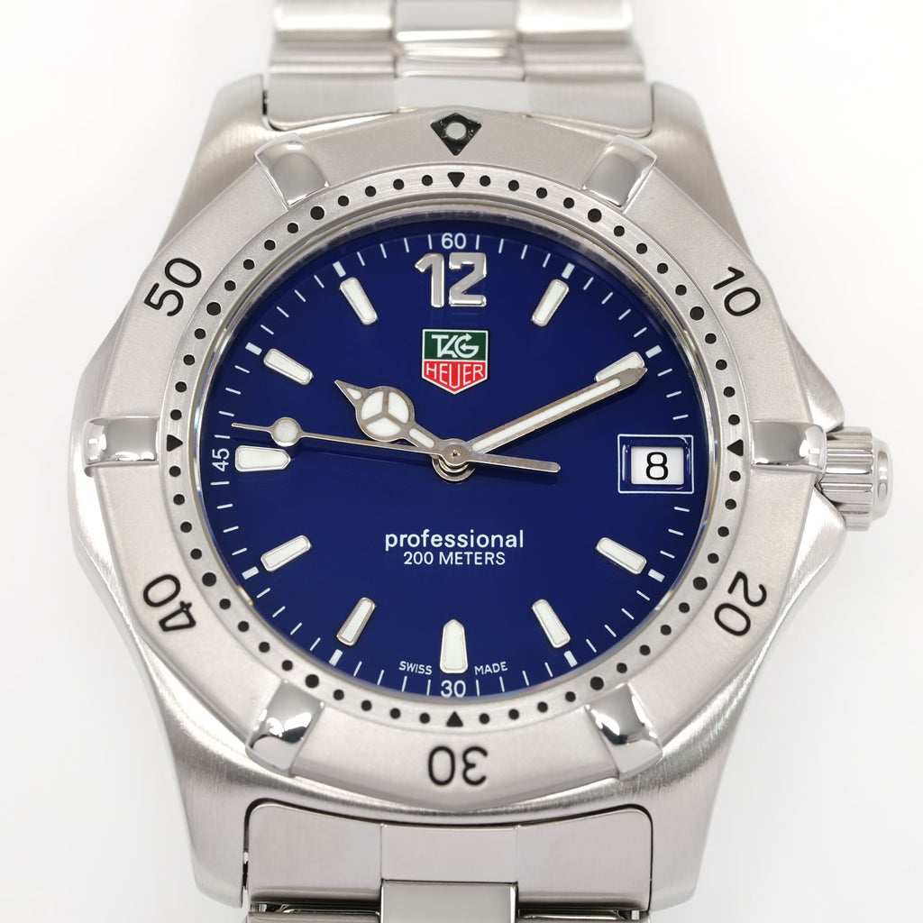 TAG Heuer 2000 WK1113-0 Royal Blue dial close up