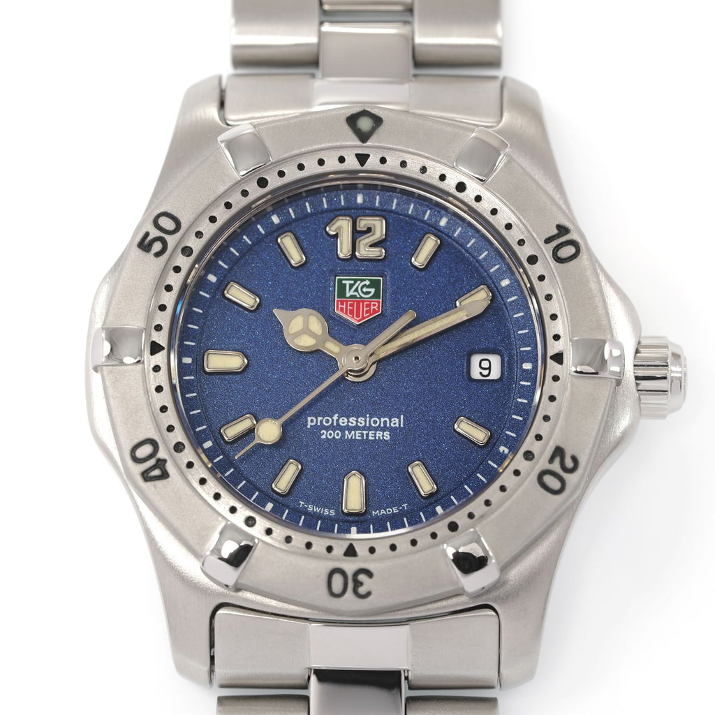 TAG Heuer 2000 WK1313 Blue Dial with fleck close up