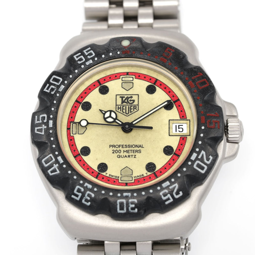 TAG Heuer Formula 1 WA1211 Luminous Dial with red accents close up
