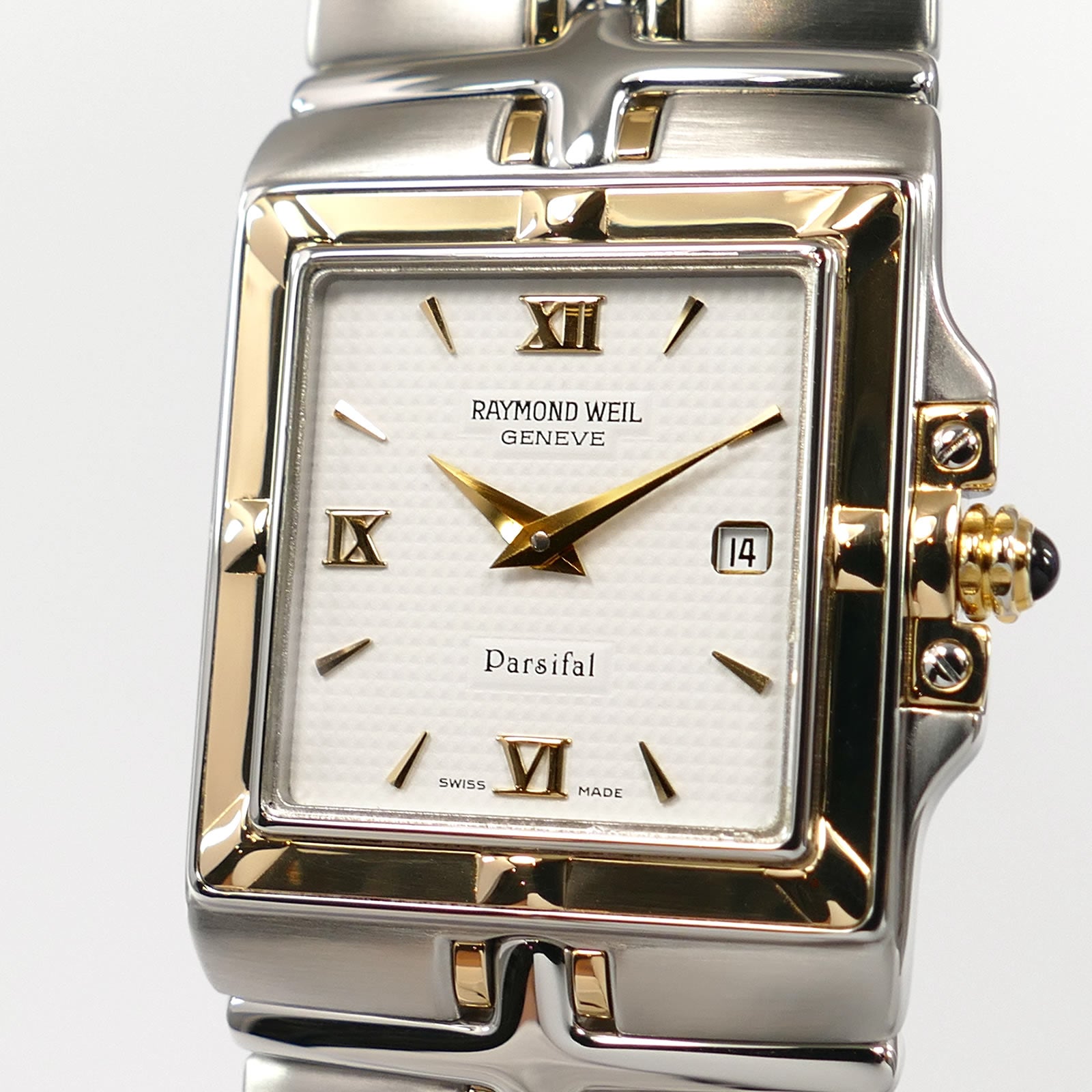 Raymond Weil Parsifal 9390 White tapisserie dial close up