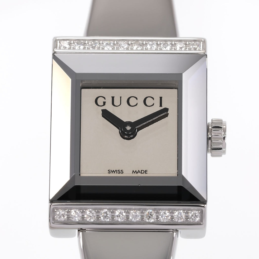 Gucci G-Frame YA128504 Mirror Dial Square close up