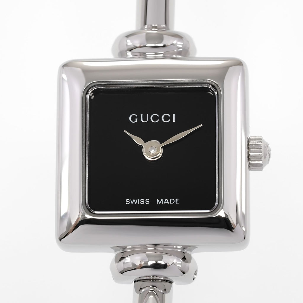 Gucci 1900L Black Square dial close up