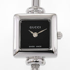 Gucci 1900L Black Square dial close up