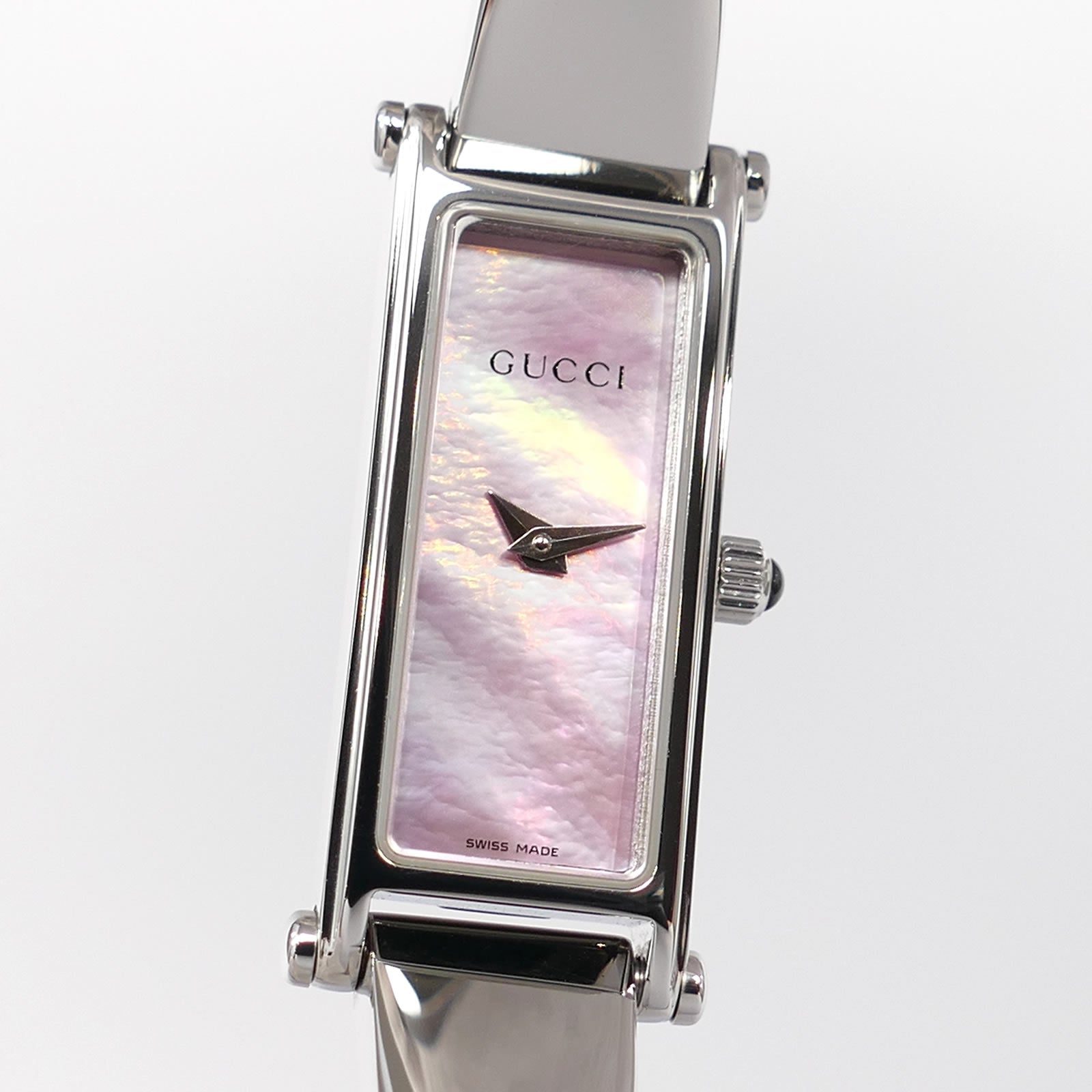 Gucci 1500L Pink dial close up