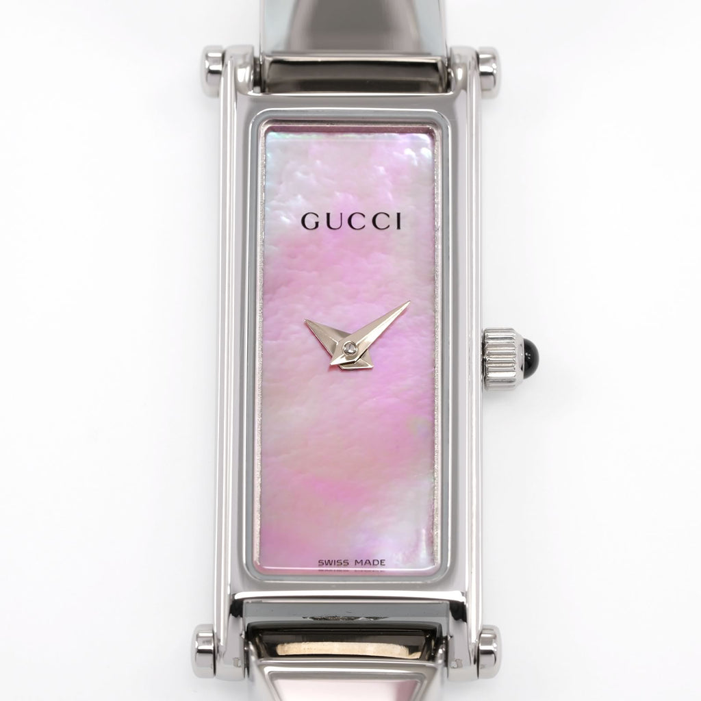Gucci 1500L Pink Mother of Pearl iridescent dial close up