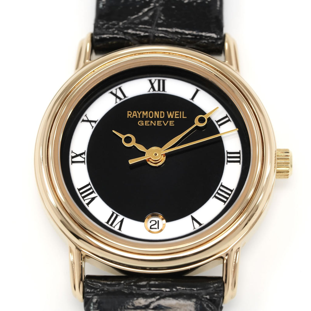 Raymond Weil Geneve 5332 Black & White Roman Numeral Dial close up