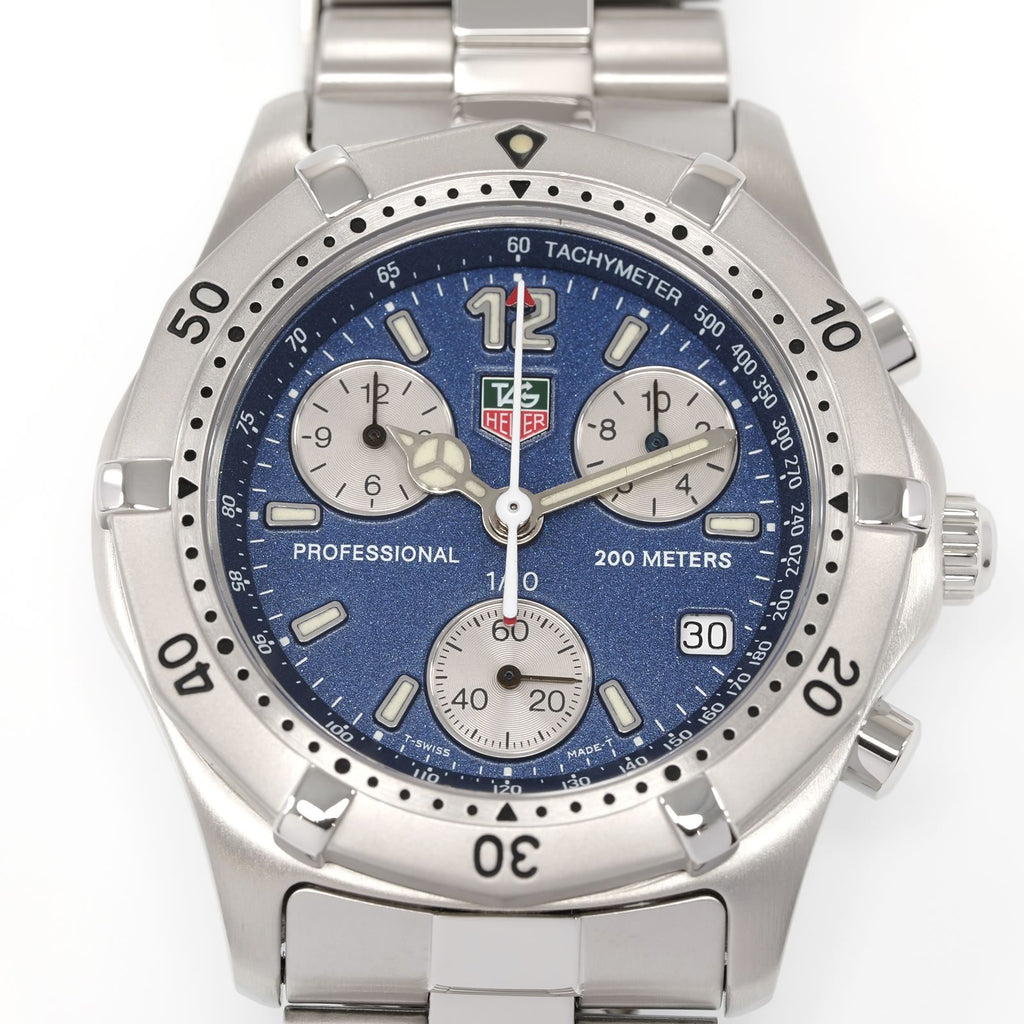 TAG Heuer 2000 Chronograph CK1112 Blue / Silver close up