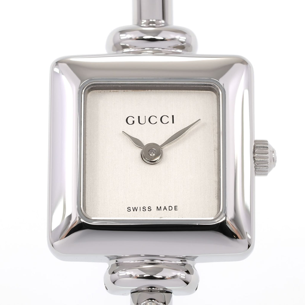 Gucci 1900L Silver Dial Square close up
