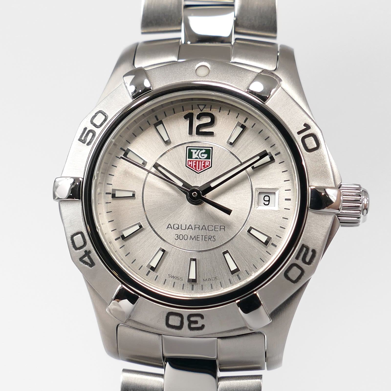 TAG Heuer Aquaracer WAF1412 Silver Dial close up