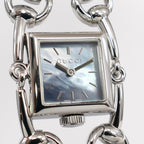 Gucci Signoria 116.5 Blue Mother of Pearl iridescent dial close up