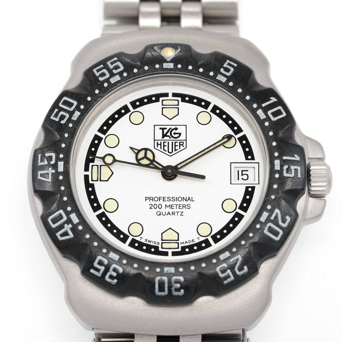 TAG Heuer Formula 1 WA1218 White and Black dial close up