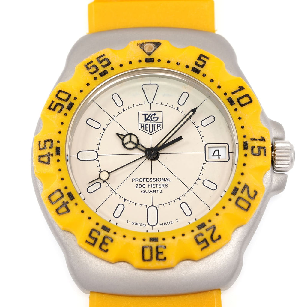 TAG Heuer Formula 1 Custom Cream Dial close up