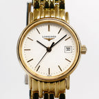 Longines Présence L4.220.2 White Dial close up