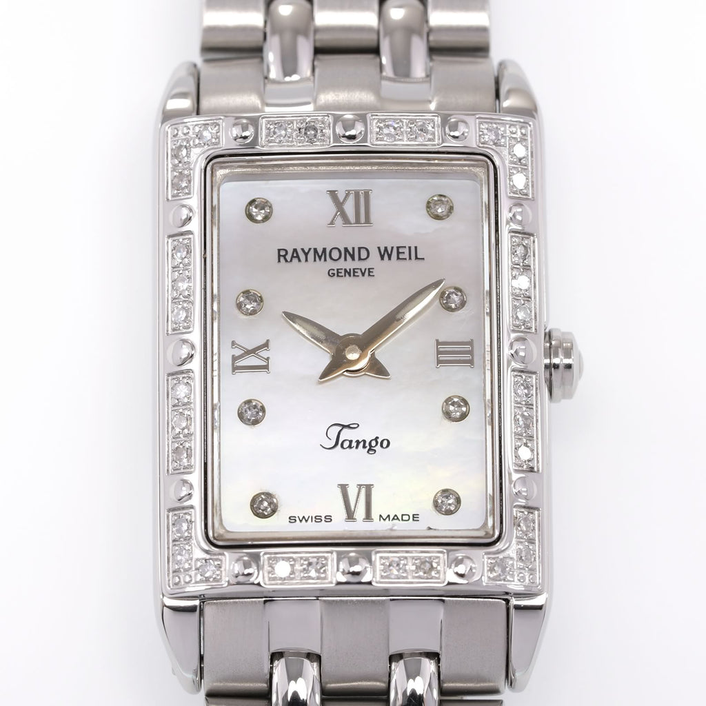 Raymond Weil Tango 5971 White Iridescent Mother of Pearl dial close up with diamonds