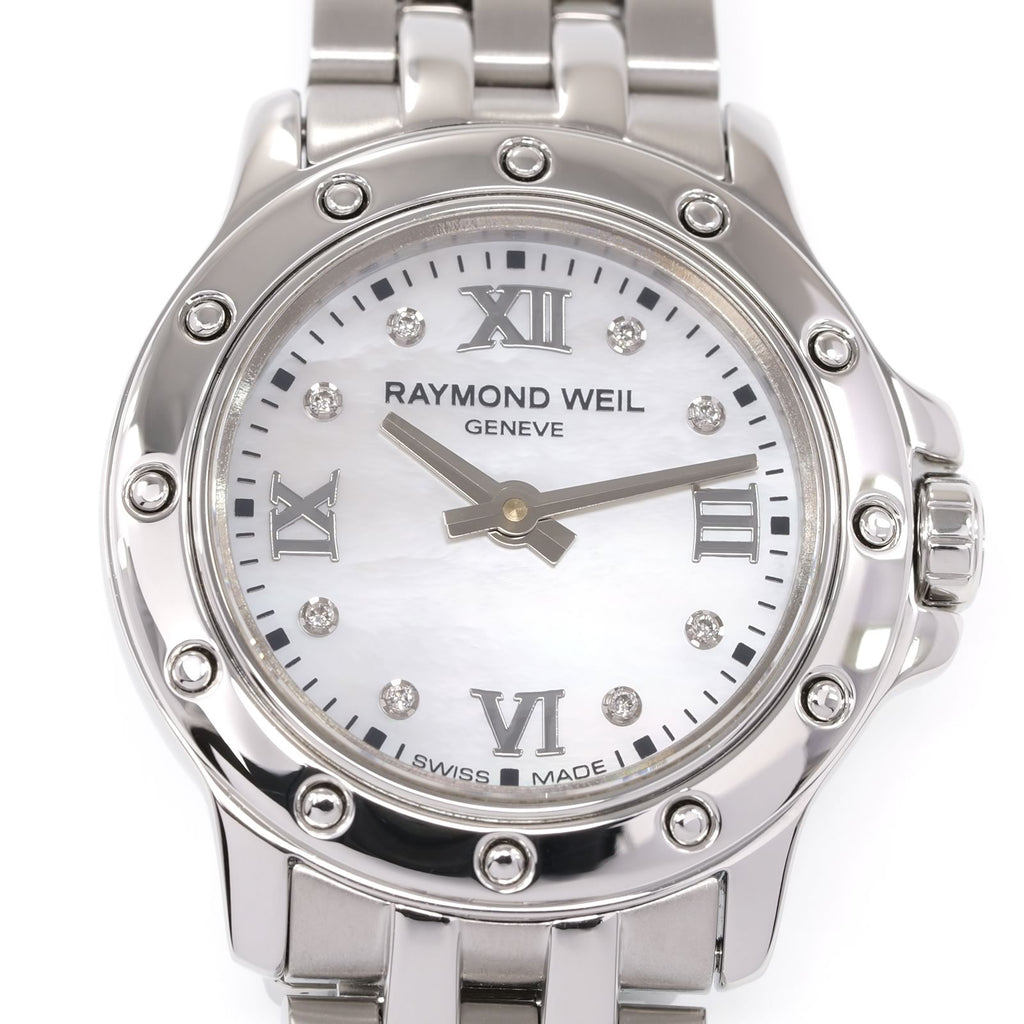 Raymond Weil Tango 5799 White Mother of Pearl Quarter Roman with 8 Diamonds dial close up