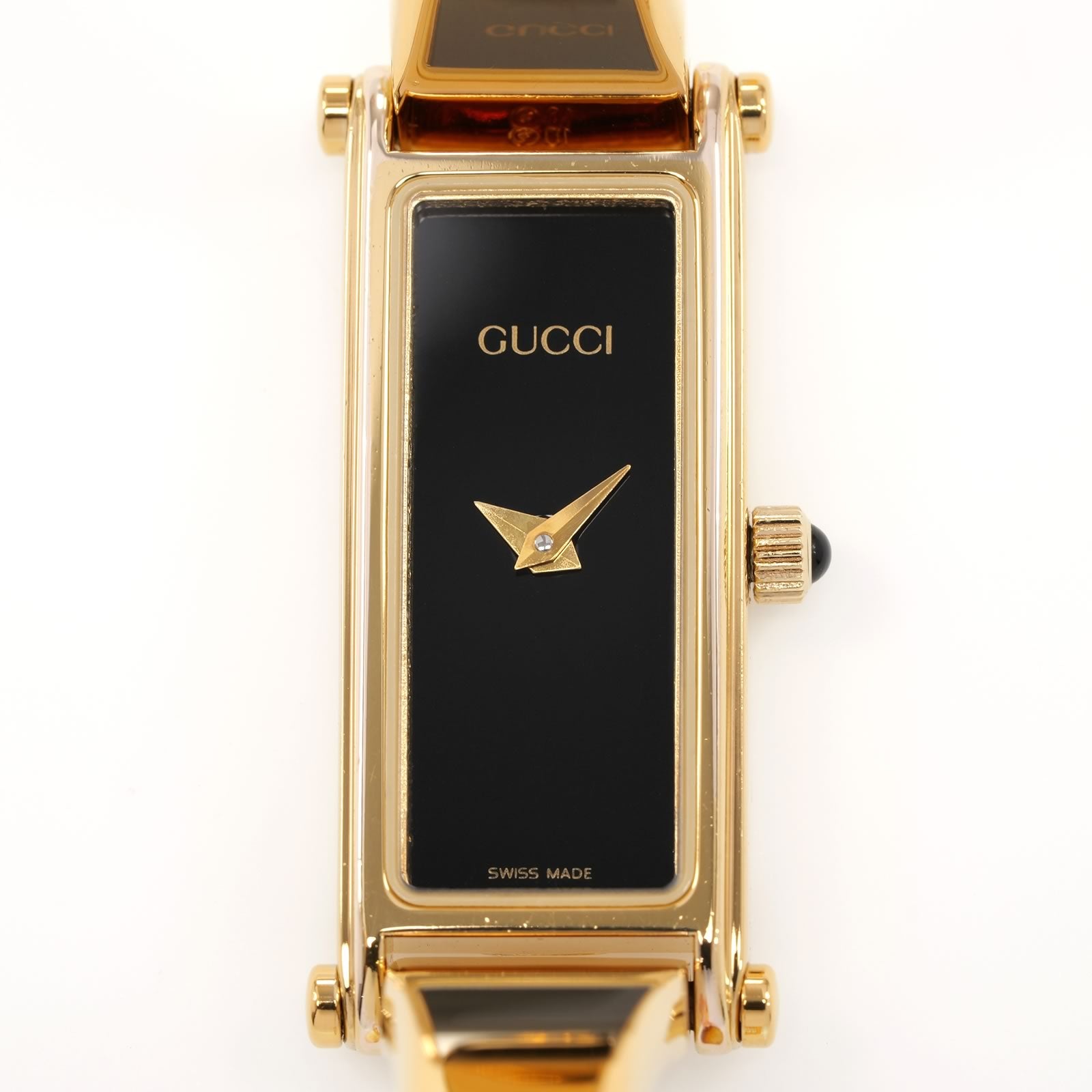 Gucci 1500L Black Dial Rectangular close up