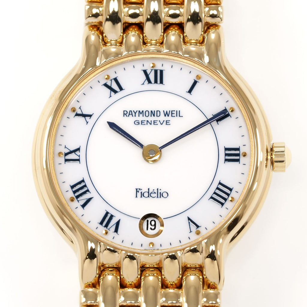 Raymond Weil Fidélio 4702 White & Blue Dial Roman Numerals close up