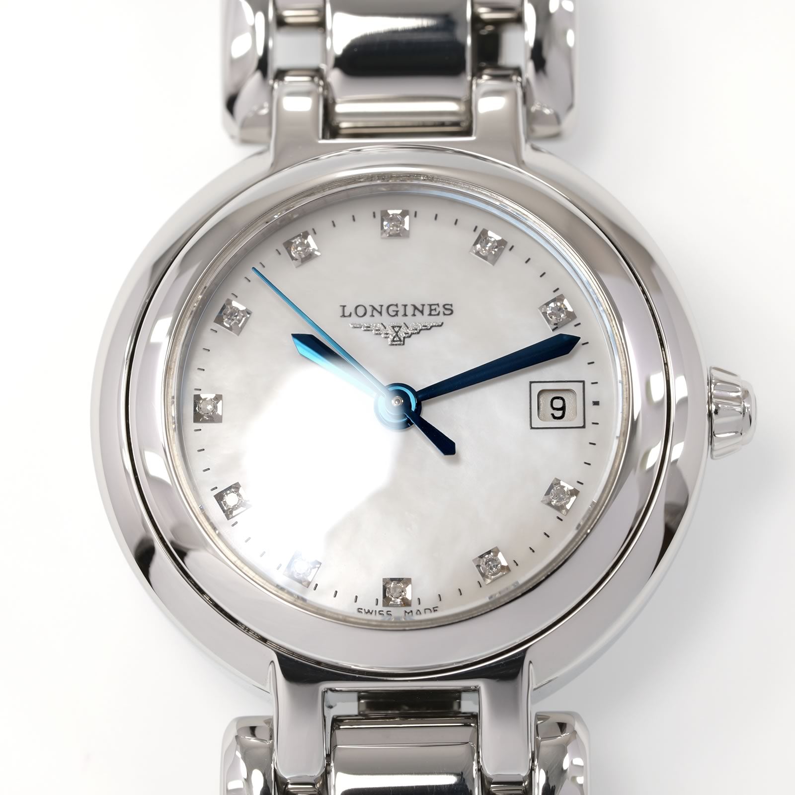 Longines PrimaLuna L8.110.4 White Mother of Pearl dial with diamond markers close up