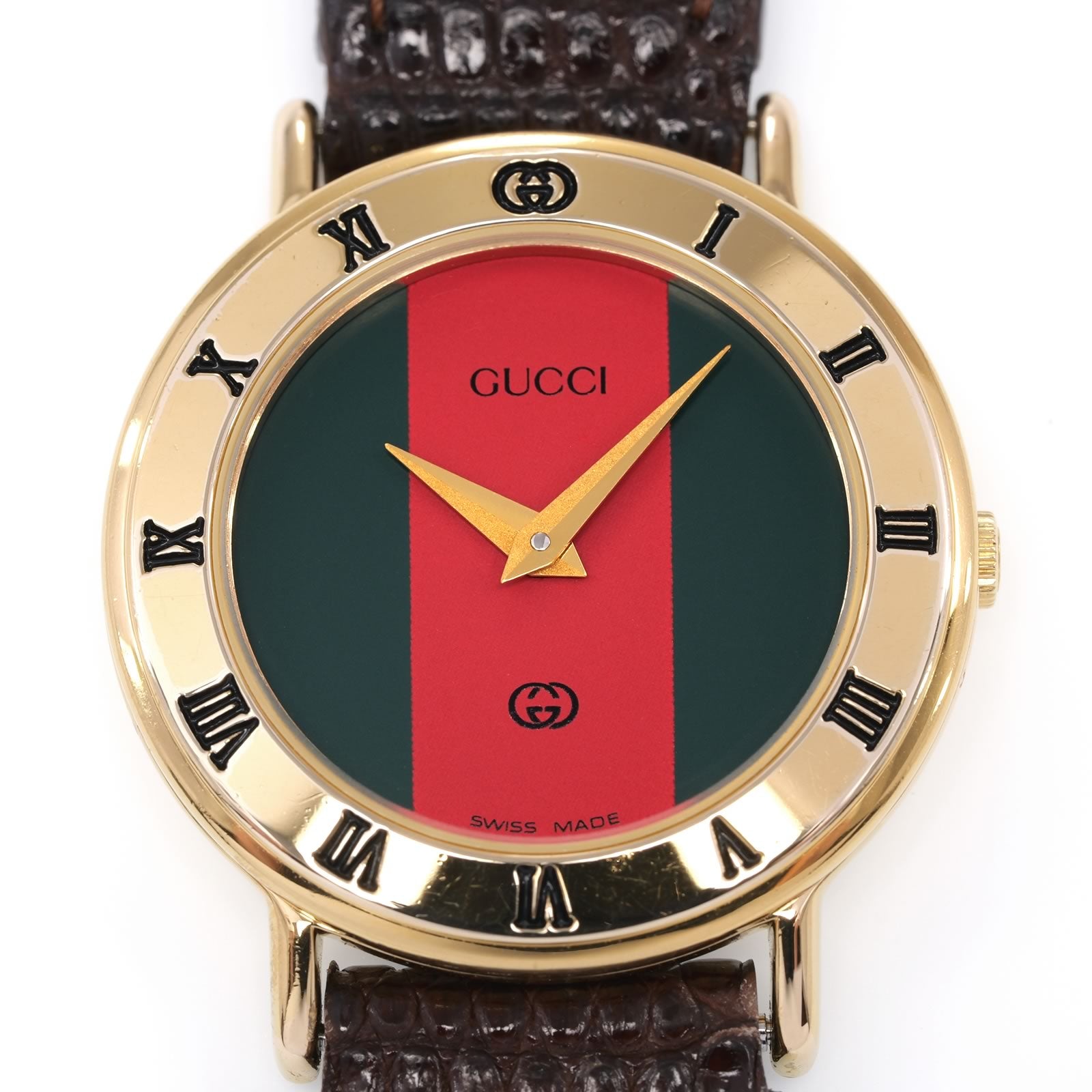 Gucci 3000L Red and Green Dial close up with 18k Gold Plated Roman Numeral Bezel