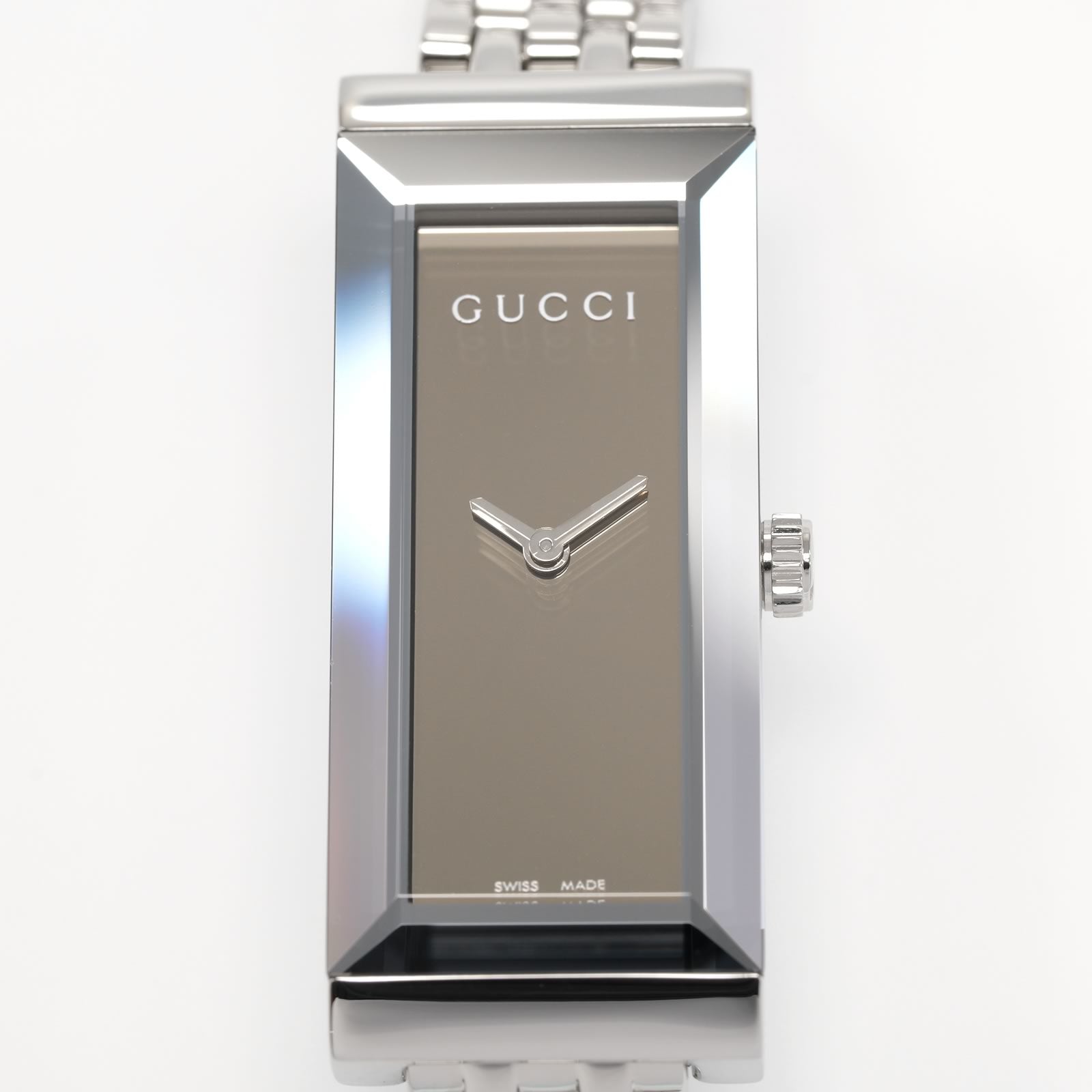 Gucci G-Frame YA127501 Mirror Dial close up