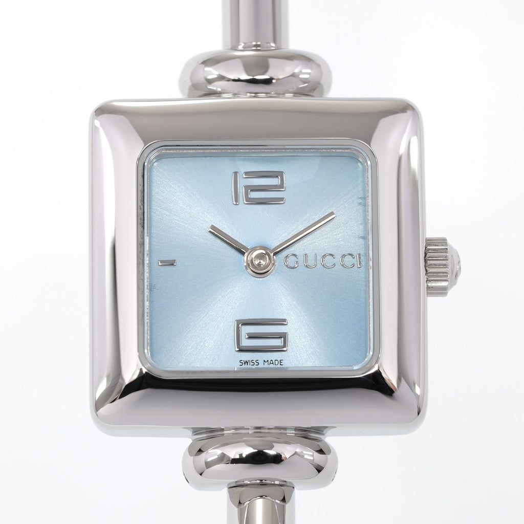 Gucci 1900L Blue Sunburst Square dial close up