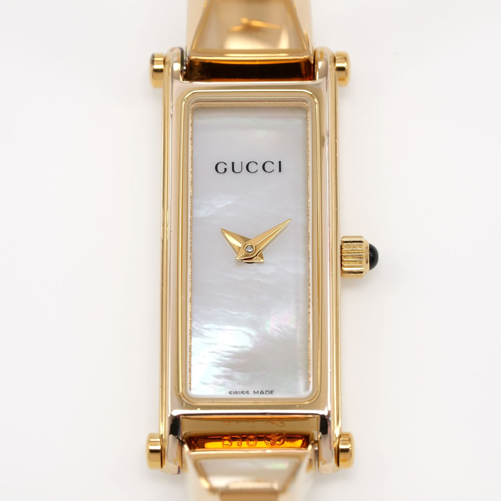 Gucci 1500L White Mother of Pearl Rectangular Dial close up