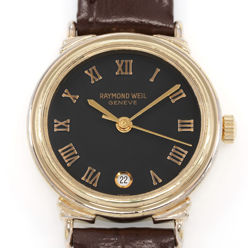 Raymond Weil Geneve 5342 Black Roman Numeral dial close up