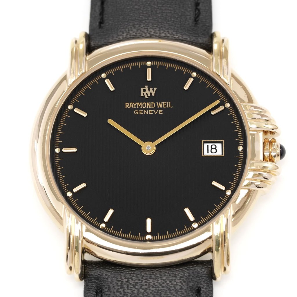 Raymond Weil Geneve 9155 Black vertical line dial close up