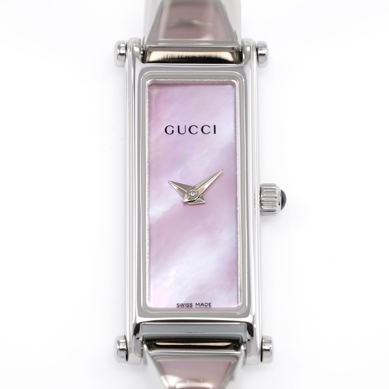 Gucci 1500L Pink Mother of Pearl Rectangular iridescent dial close up