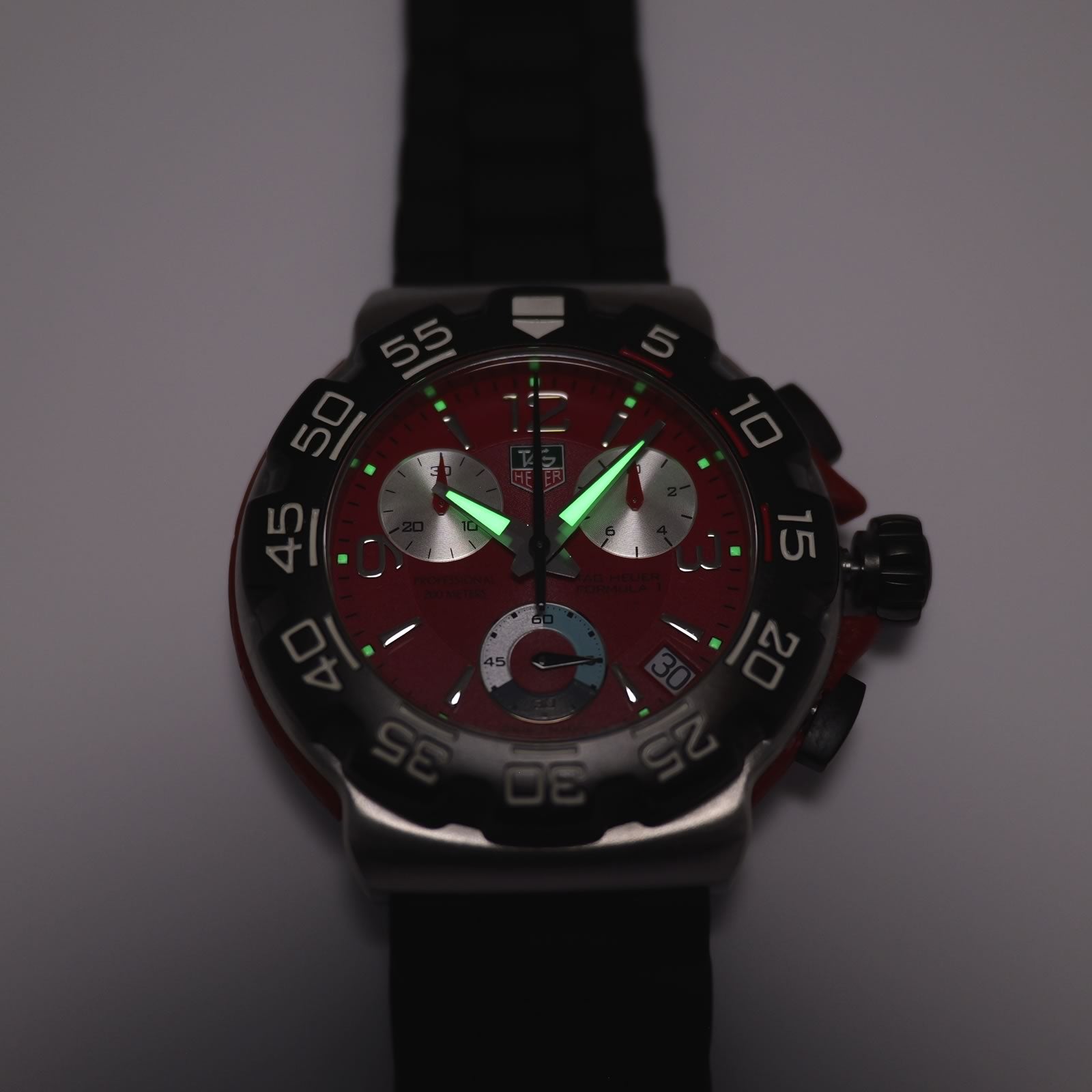TAG Heuer Formula 1 CAC1112 luminosity