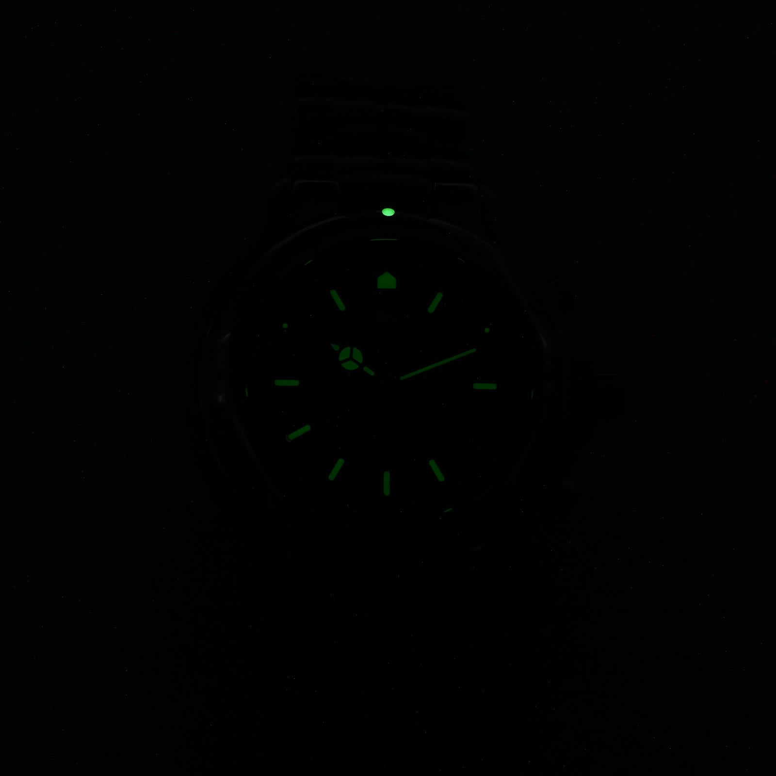 TAG Heuer 6000 night time luminosity CH1117