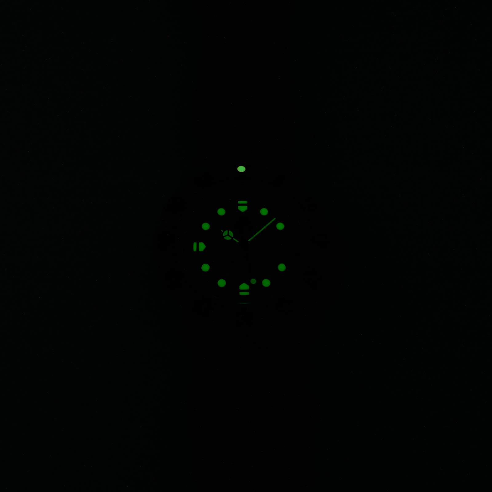 TAG Heuer Formula 1 377.513 night time luminosity