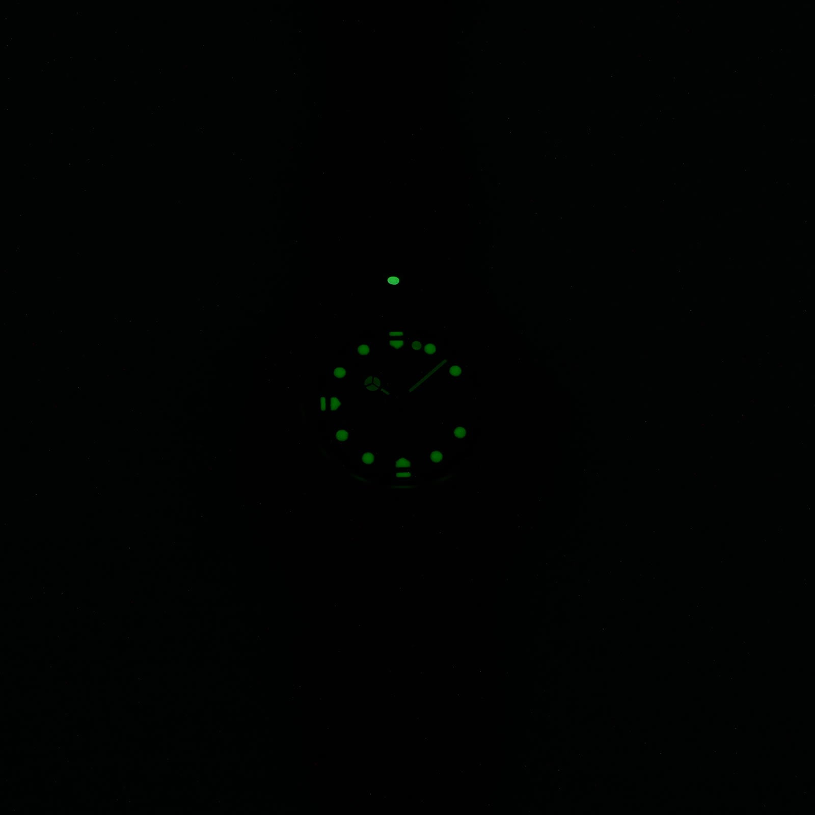 TAG Heuer Formula 1 383.508 night time luminosity