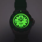 TAG Heuer Formula 1 WA1212 Luminous dial in the dark