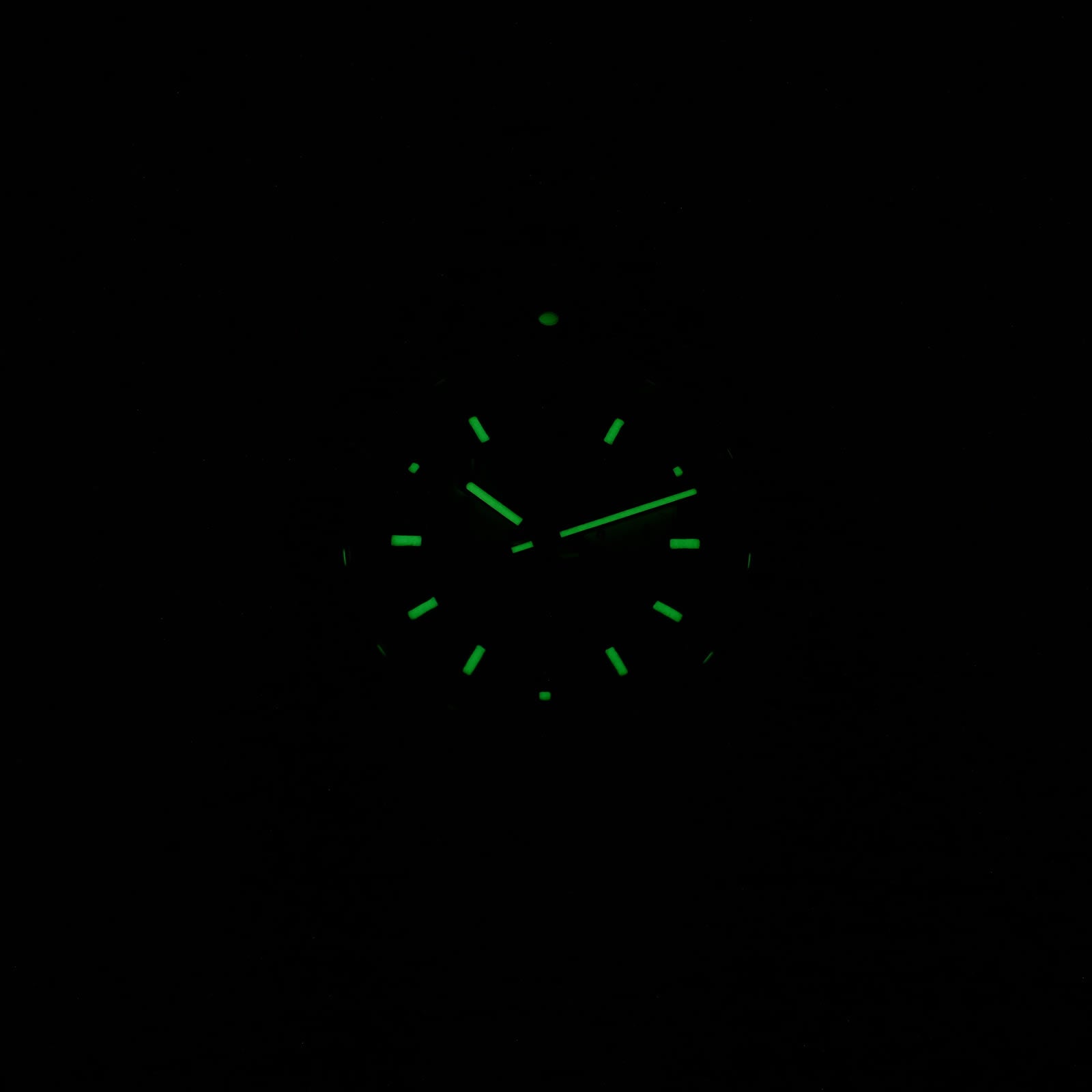 Breitling Colt Chrono II 44mm A73387 night time luminosity