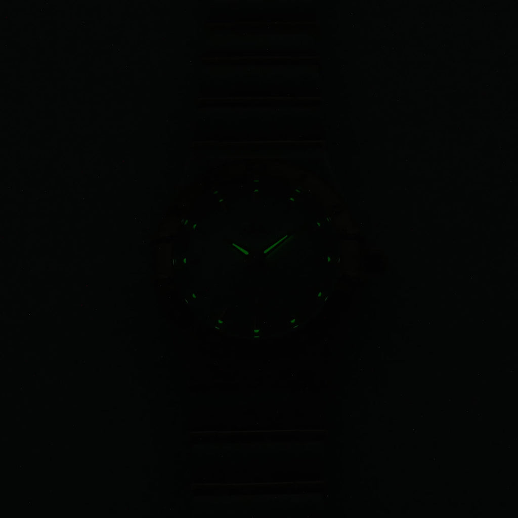 Omega Constellation 1272.70.00 night time luminosity