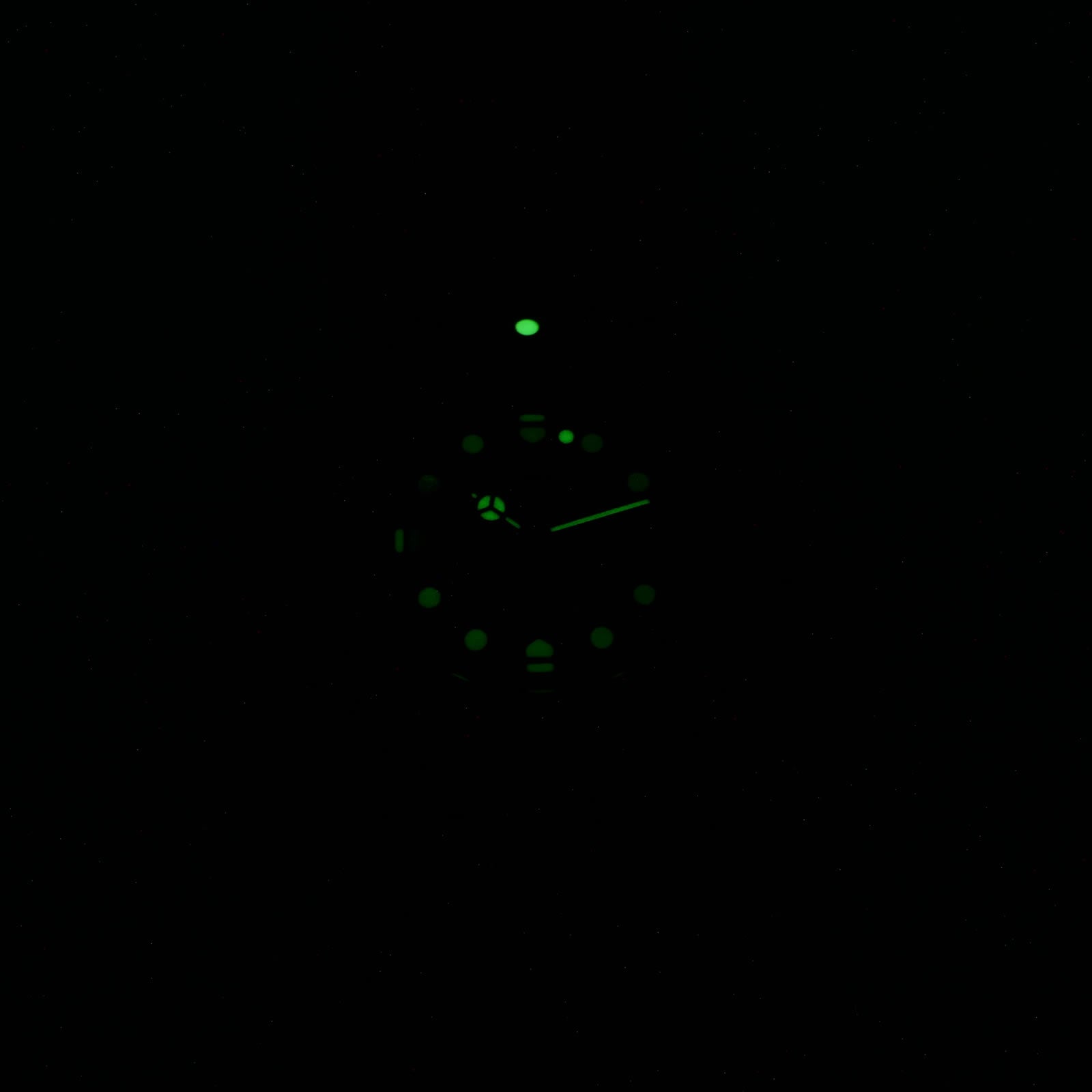 TAG Heuer Formula 1 376.513 night time luminosity
