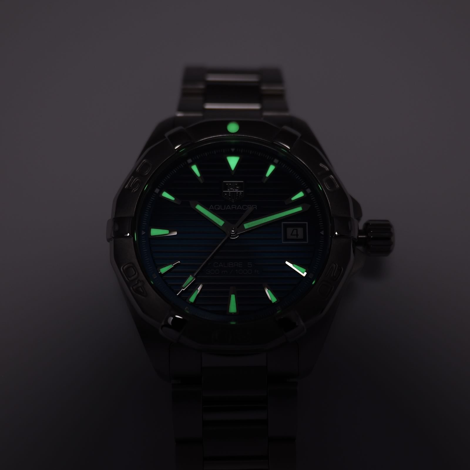 TAG Heuer Aquaracer WAY2112 luminosity