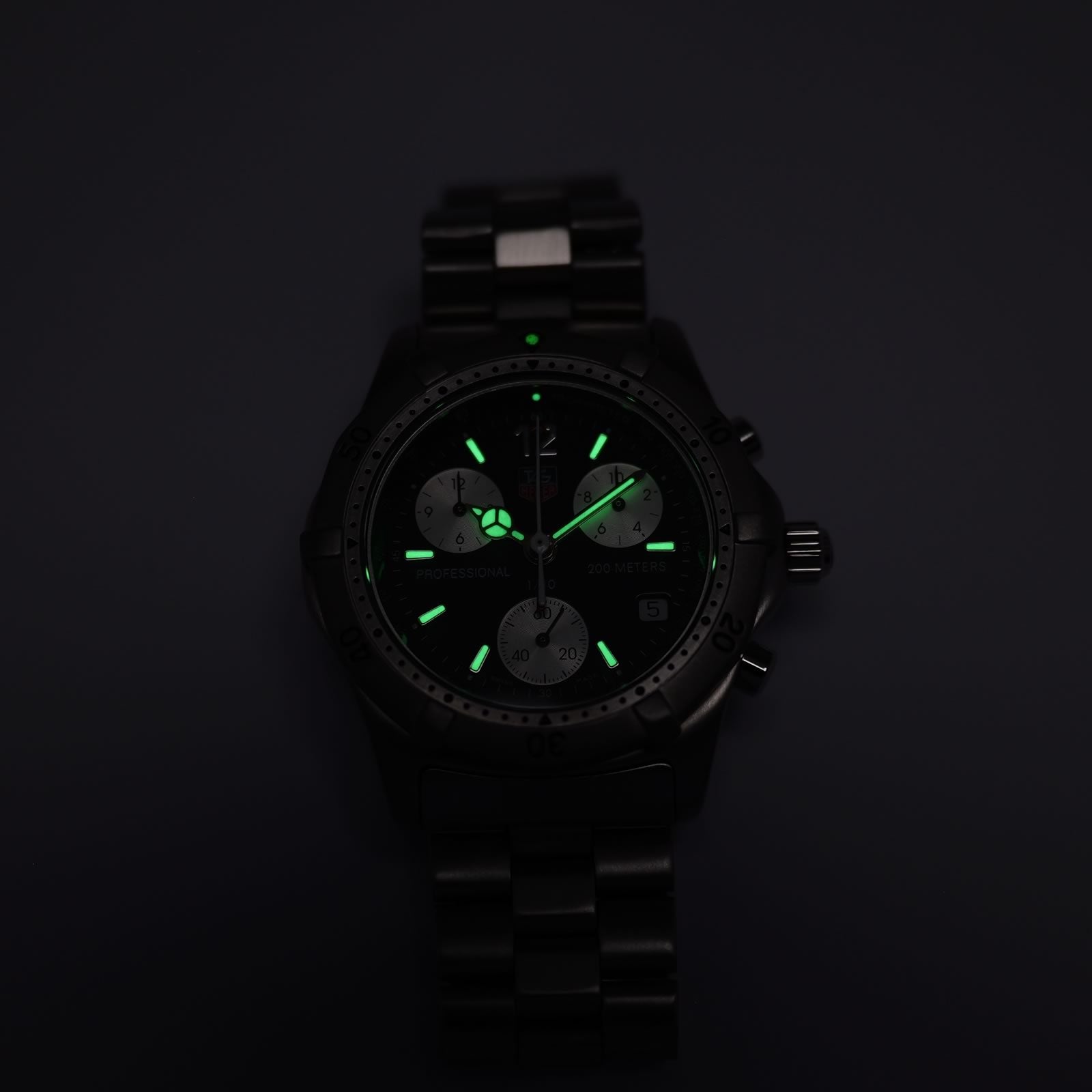 TAG Heuer 2000 Chronograph CK1110-0 luminosity