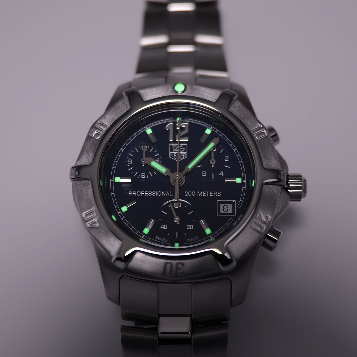 TAG Heuer 2000 Exclusive CN1112 luminosity