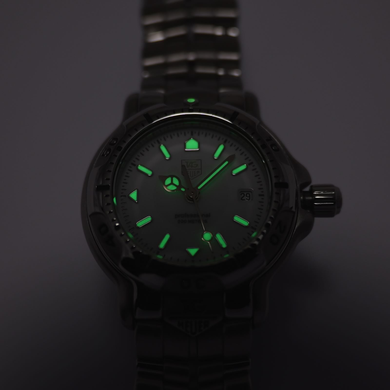 TAG Heuer 6000 WH1311-K1 luminosity