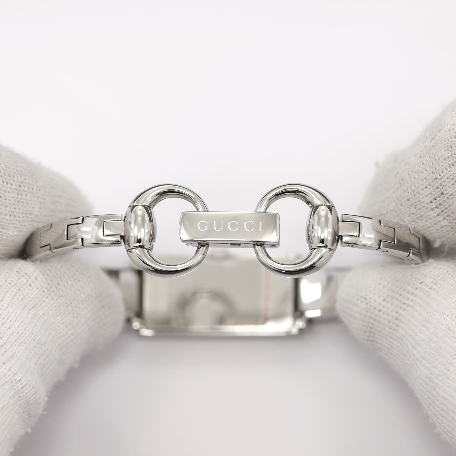 Gucci G-Line 109 stainless steel bangle
