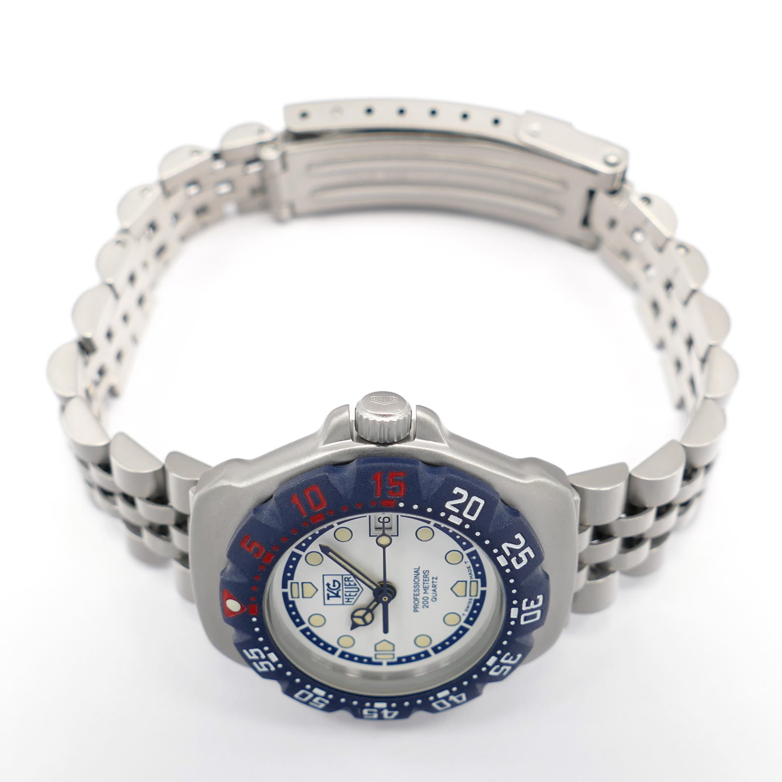 TAG Heuer Formula 1 WA1419 stainless steel crown
