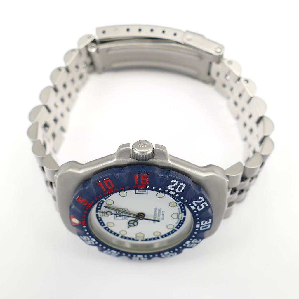 TAG Heuer Formula 1 WA1219 stainless steel crown